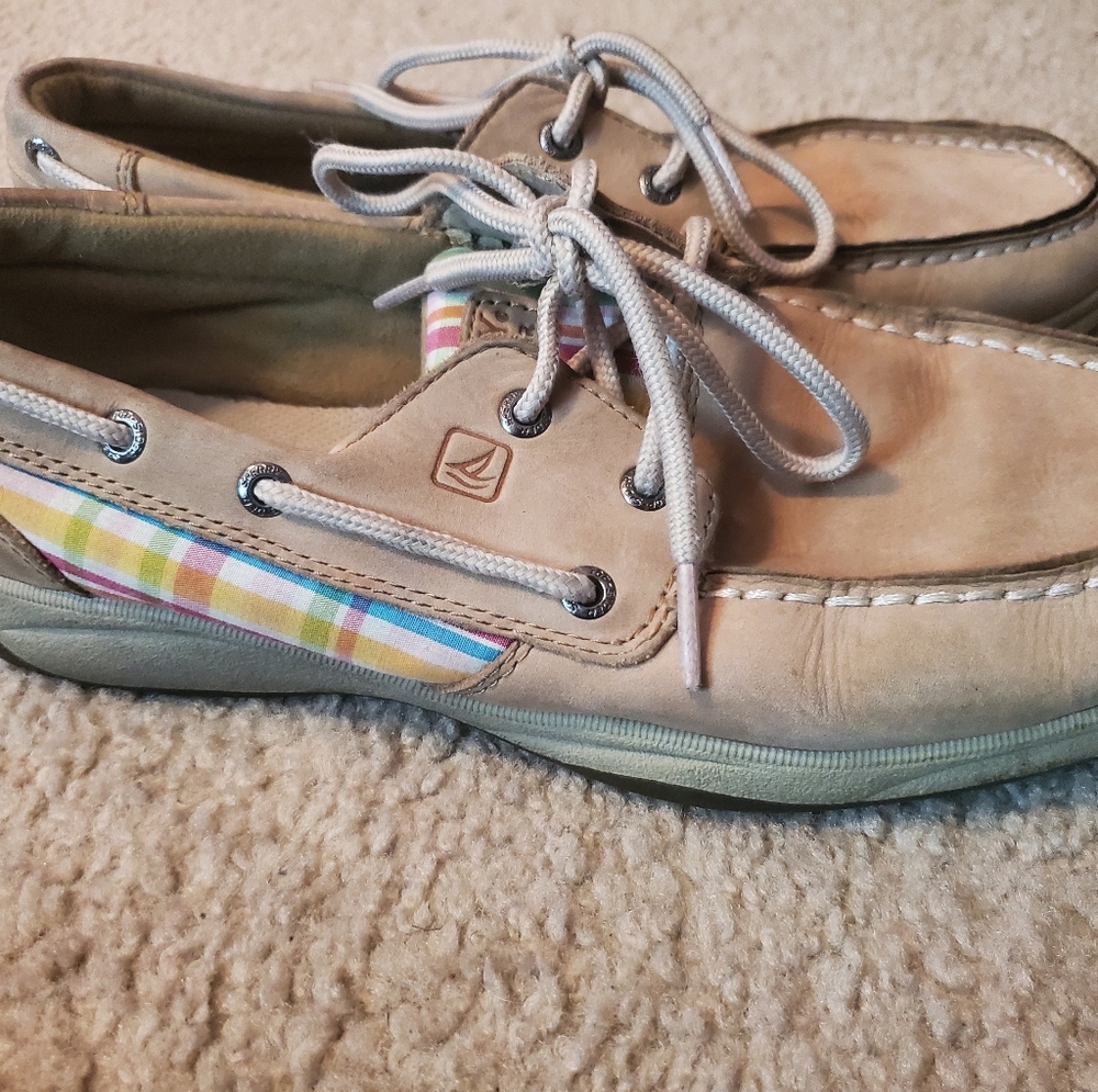 Sperry - Picture 3 of 3